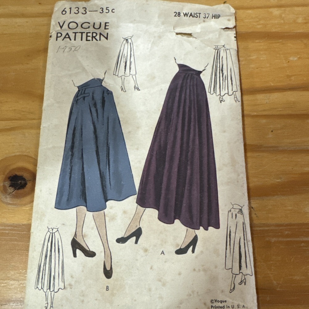 RARE Vintage Vogue Skirt Sewing Patter 1950 No. 6133 28" Waist 37" Hip
